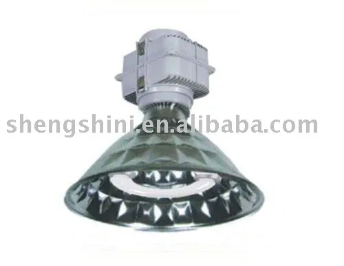 Highbay lighting with electrodeless lamp