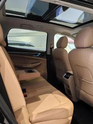 Landian E5 1.5T Hybrid SUV - Hot-Selling New Energy Vehicle