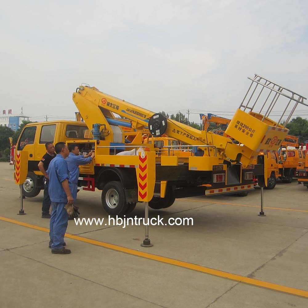 Isuzu Telescopic Boom Aerial Truck