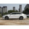 Changan Qiyuan A05 berlina ibrida plug-in