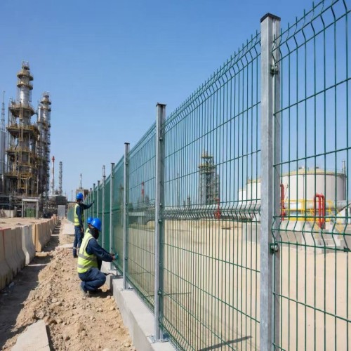 Hochsicherer gebogener PVC-beschichteter Zaun für den Park