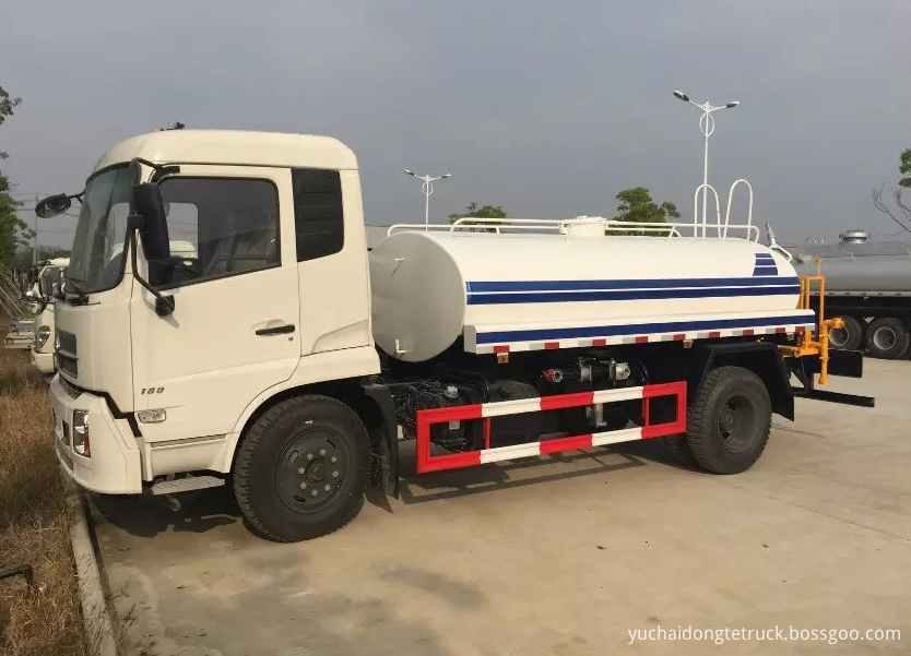 10CBM water transportation vehicle