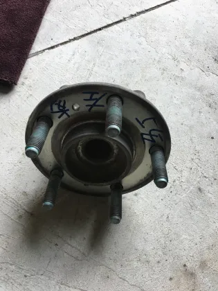 Original Used Front Wheel Hub Bearing Assembly for Aston Martin Rapide OEM AD432B663AA
