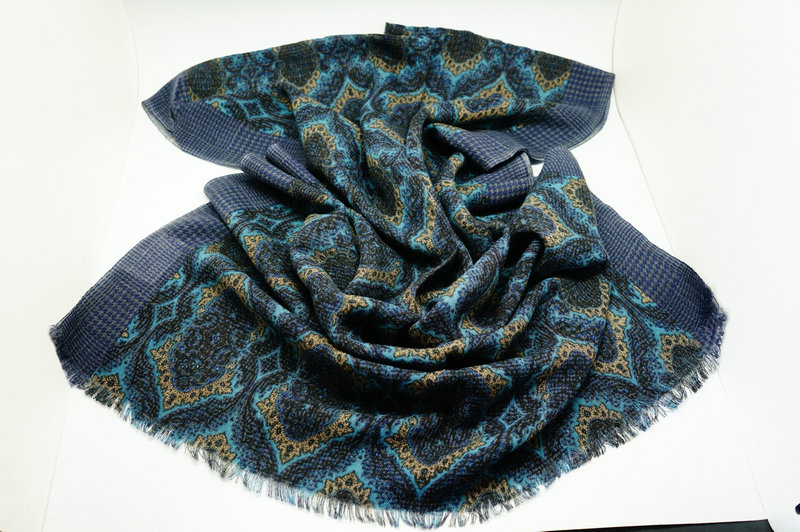 Printed Wool Scarf Yf 2013 764 7000