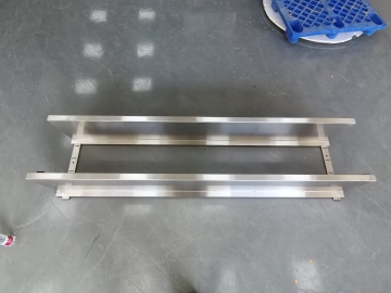 Double layer wall-mounted shelf