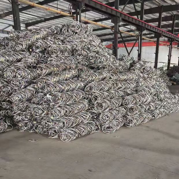 Design de caixa de gabion ecológica para a estabilização da margem do rio