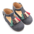 Scarpe con cinturino a T per bambini in pelle con suola in gomma all&#39;ingrosso