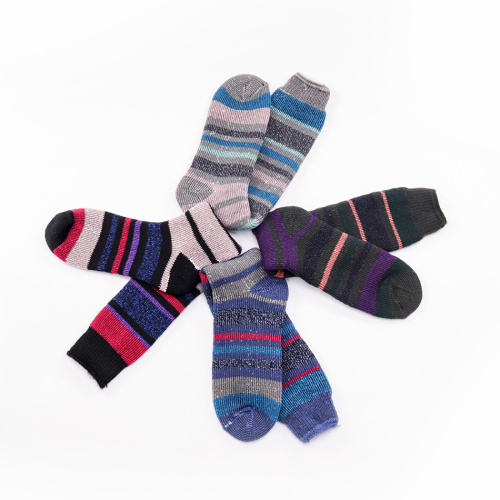 Bunt gerippte Baumwollsocken Brauch