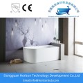 Moderna vasca da bagno freestanding fatta per il relax