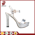 Platform sequin tumit perak paten kulit sandal