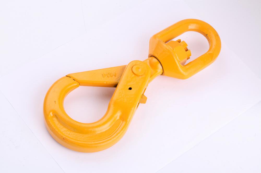 G80 European Type Swivel Self-Locking Hook