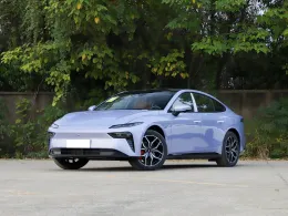 Premium Intelligent New Energy Coupe Dongfeng eπ007