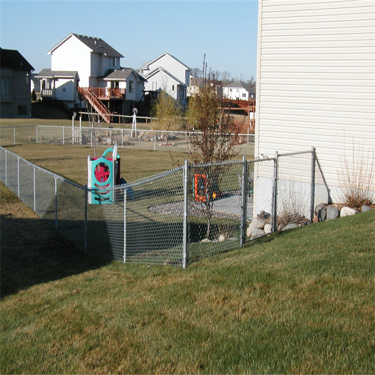 Chain link wire temporary fence construction sites