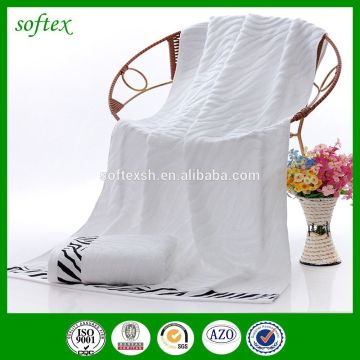 New 70*140cm zebra jacquard bamboo fiber bath towels