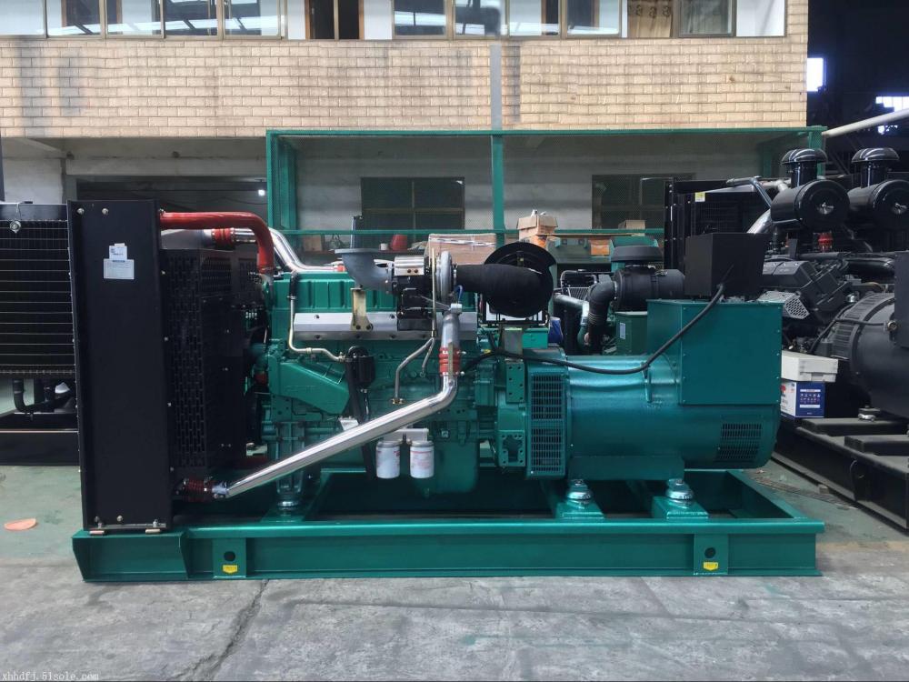 Brushless125KVA Diesel Gensets 3 Phase Water-Cool Generator