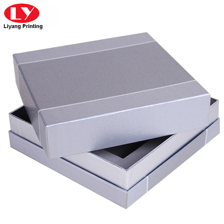 صندوق العطور الفضي المخصص مربع مع رغوة