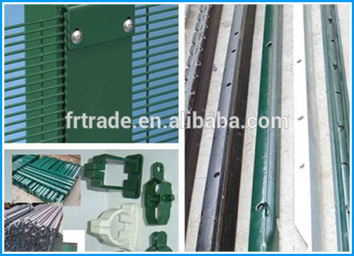 PVC Coated Anti-Climb 358 Fence /12.7*76.2mm mesh security Fence