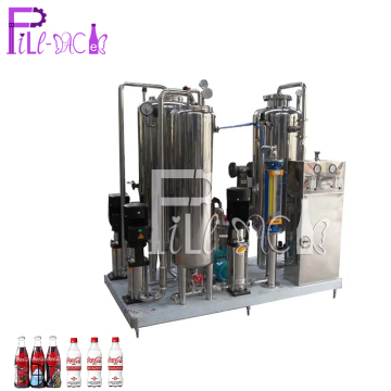 Υψηλή ισχύς 6000L/h Αυτόματη γραμμή επεξεργασίας αναψυκτικών με μονάδα ανθρακούχου CO2