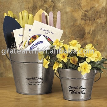 sell tin bucket / gift tin
