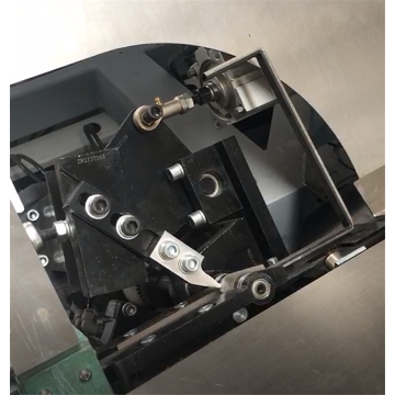 Máquina dobradeira CNC para perfis de alumínio