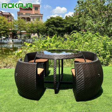 Tavolo da rattan all'aperto e sedie set per il giardino - set da pranzo per patio da 4 posti