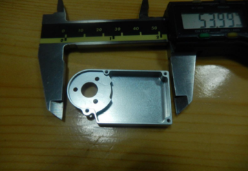 Precision and workpiece of aluminum alloy profile