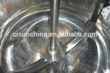 Industrial liquid cooling mixing vessel