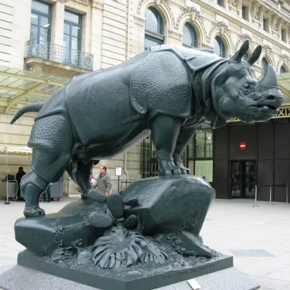 Outdoor Decoration Life Size Bronze Rhino Sculpture