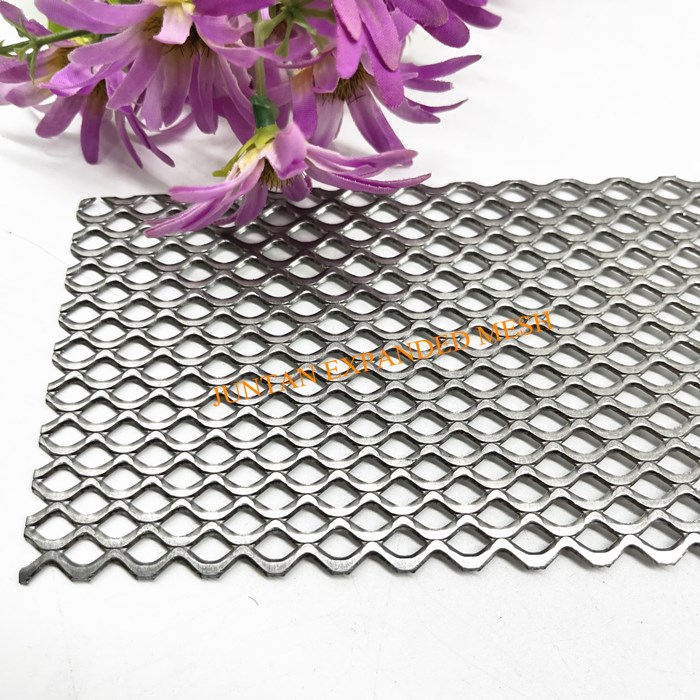 Hot Dipped Galvanised Expanded Mesh 2 Jpg