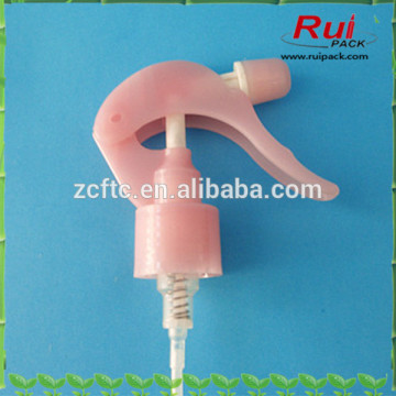 Popular color customize mini water trigger spayer dispenser pump,wholesale cheap household cleaning use trigger pumps