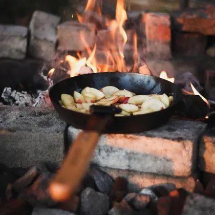 Outdoor Folding Grilled Steak BBQ Pan round Camping Picnic Frying Pan