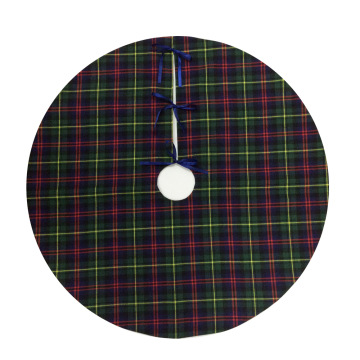 Christmas tree skirt with new Scottish style