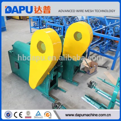 Automatic iron wire straightening and cutting machine