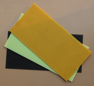 Equipment tools bee keeping factory directly supply plastic bee comb foundation and plastic foundation sheet