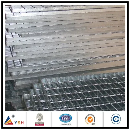 Bridge platform steel grating for water drainage