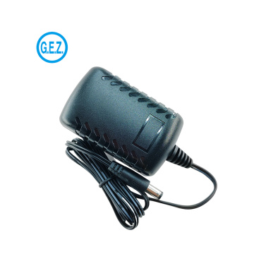 Adattatore a parete 12V 2A AC DC Adattatore di alimentazione