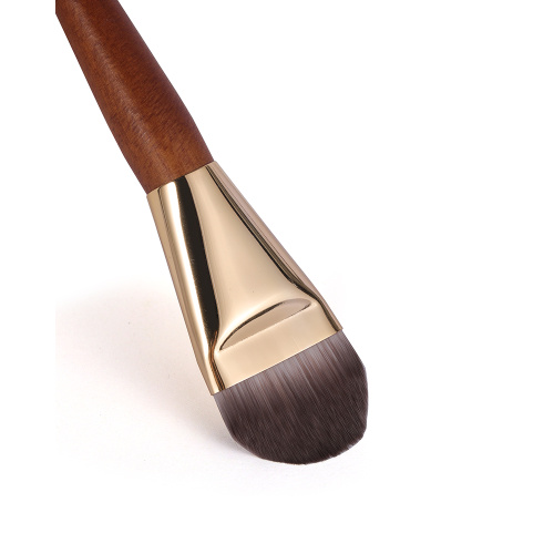Very smooth blush brush