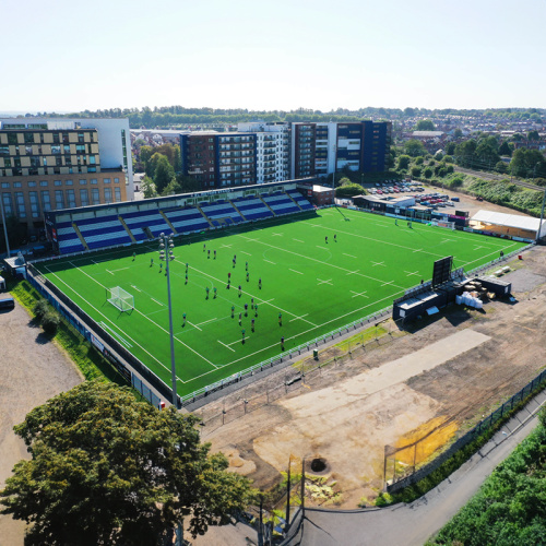 Campo de rugby juvenil hierba artificial