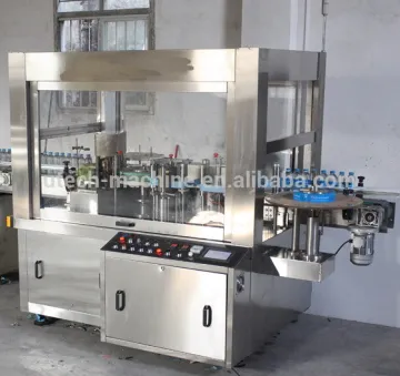 Fully automatic plastic PET bottle hot glue labeling machine