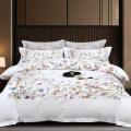 Conjunto de cama bordado Butterfly Love com design elegante
