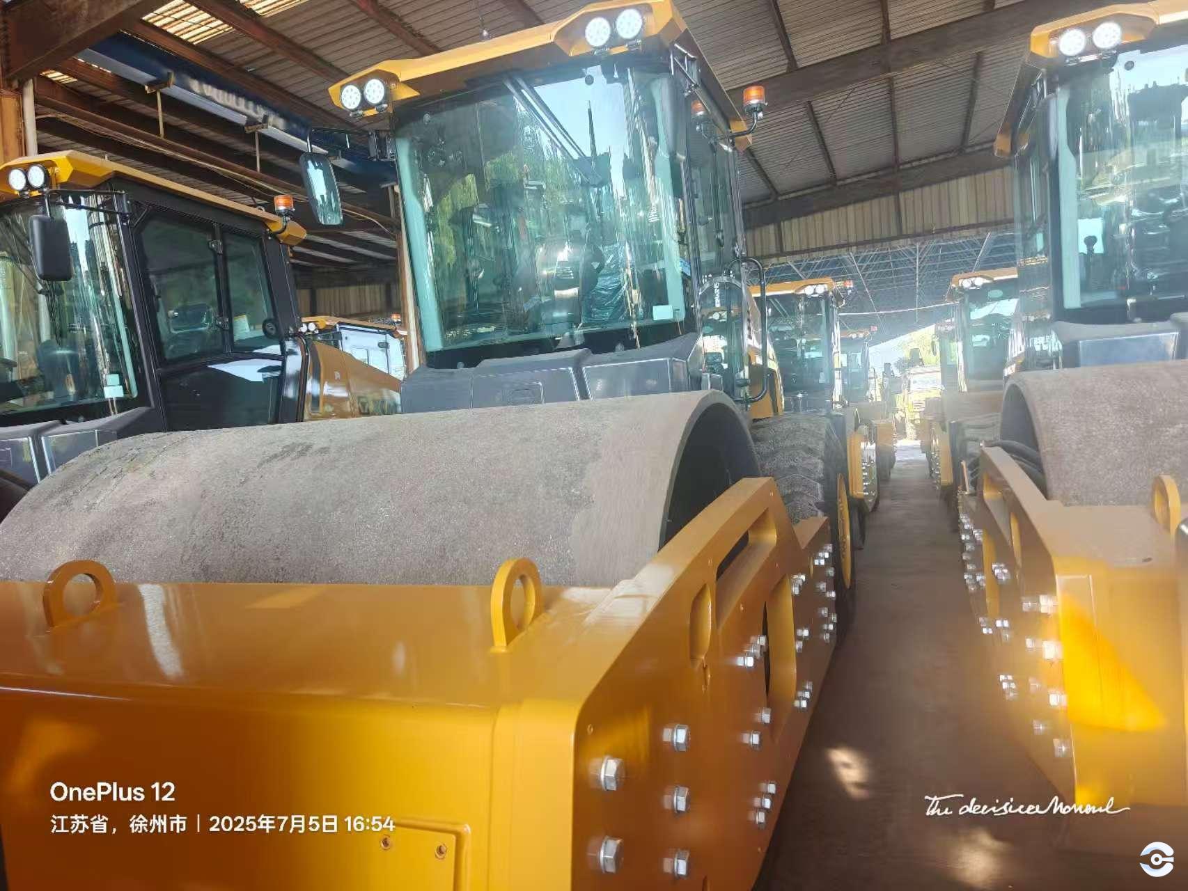 used-road-compactor used-road-compactor