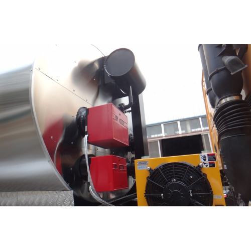 ใหม่ล่าสุด HOWO 16tons Bitumen Emulsion Spraying Truck