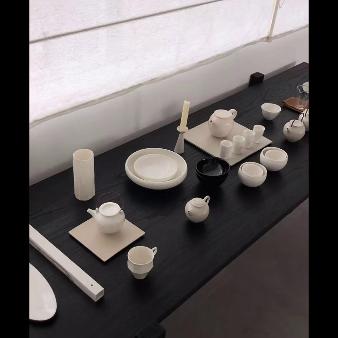 Versatile Tableware Solutions for Households