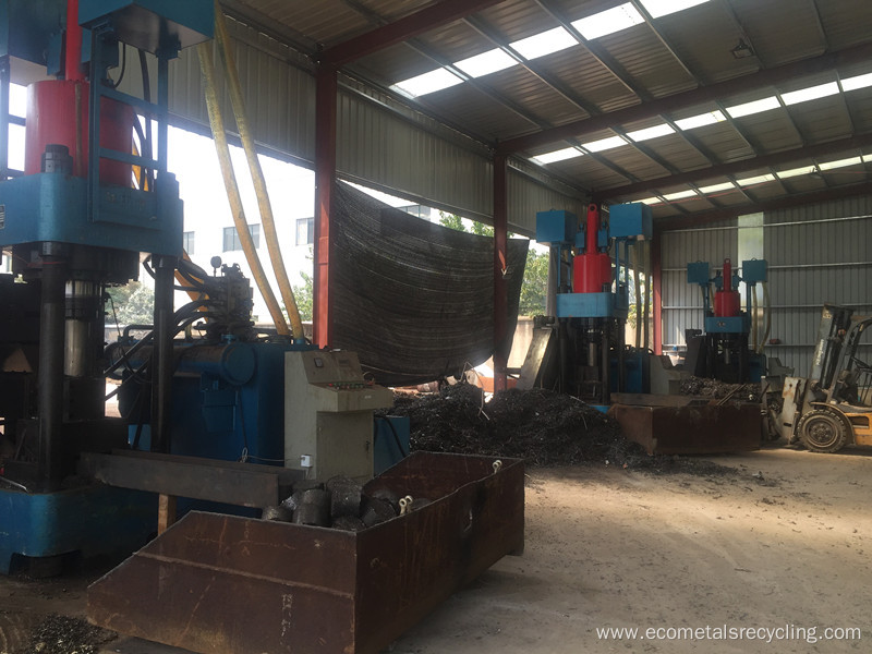 High Pressure Scrap Iron Chippings Briquetting Machine