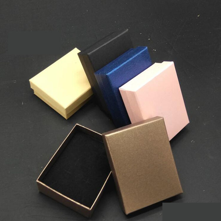 Custom Jewelry Packaging Boxes: High-Quality Paper Ring Necklace Displays