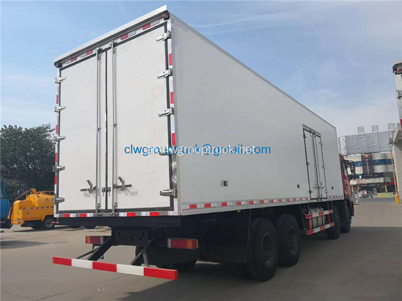 Dongfeng 8x4 Road Condition ثلاجة برادات بارد