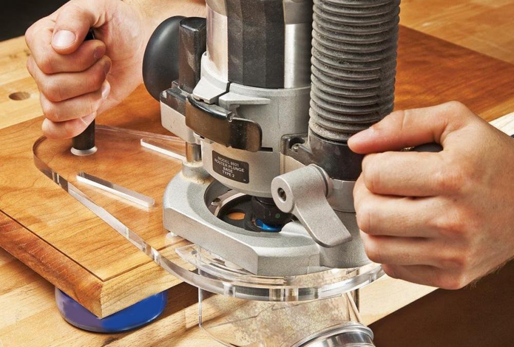 Universal Router Base
