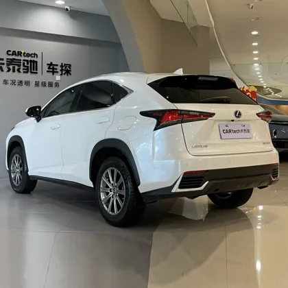 Lexus ES Lexus 2020 200 AWD Fashion Edition