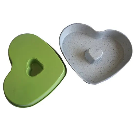 Non stick heart shaped baking cake tins