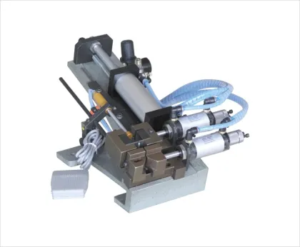Horizontal wire stripping machine